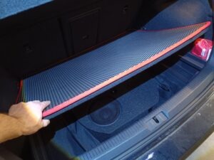 VW Golf 7 GTI Soundupgrade Reserverad Subwoofer