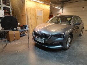 Skoda Scala Soundupgrade Reserveradsubwoofer DSP+