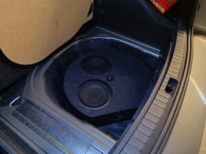 Skoda Scala Soundupgrade Reserveradsubwoofer DSP+