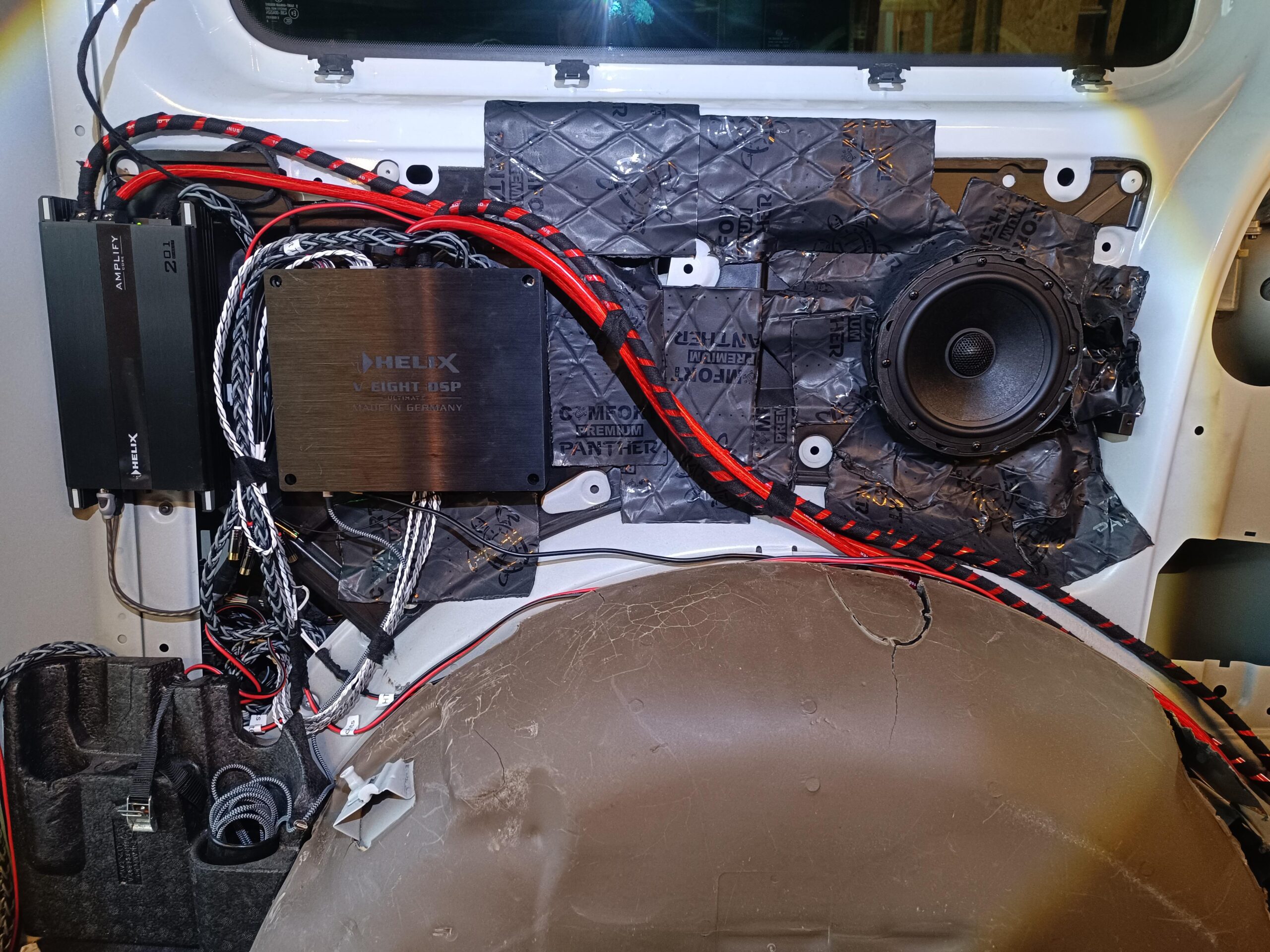 High End Soundsystem VW T6 Multivan Helix Compose i7