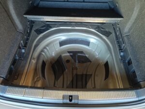 Skoda Superb Soundupgrade DSP Reserveradsubwoofer